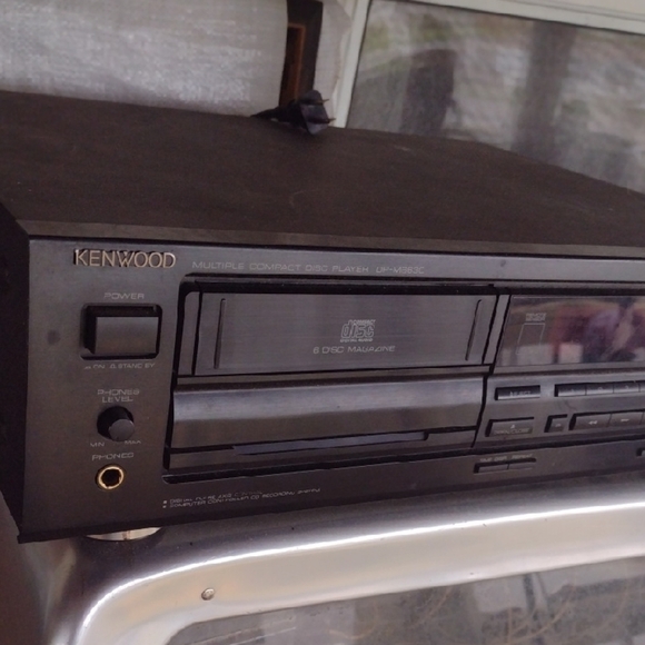 Kenwood Black CD Player - Picture 1 of 4